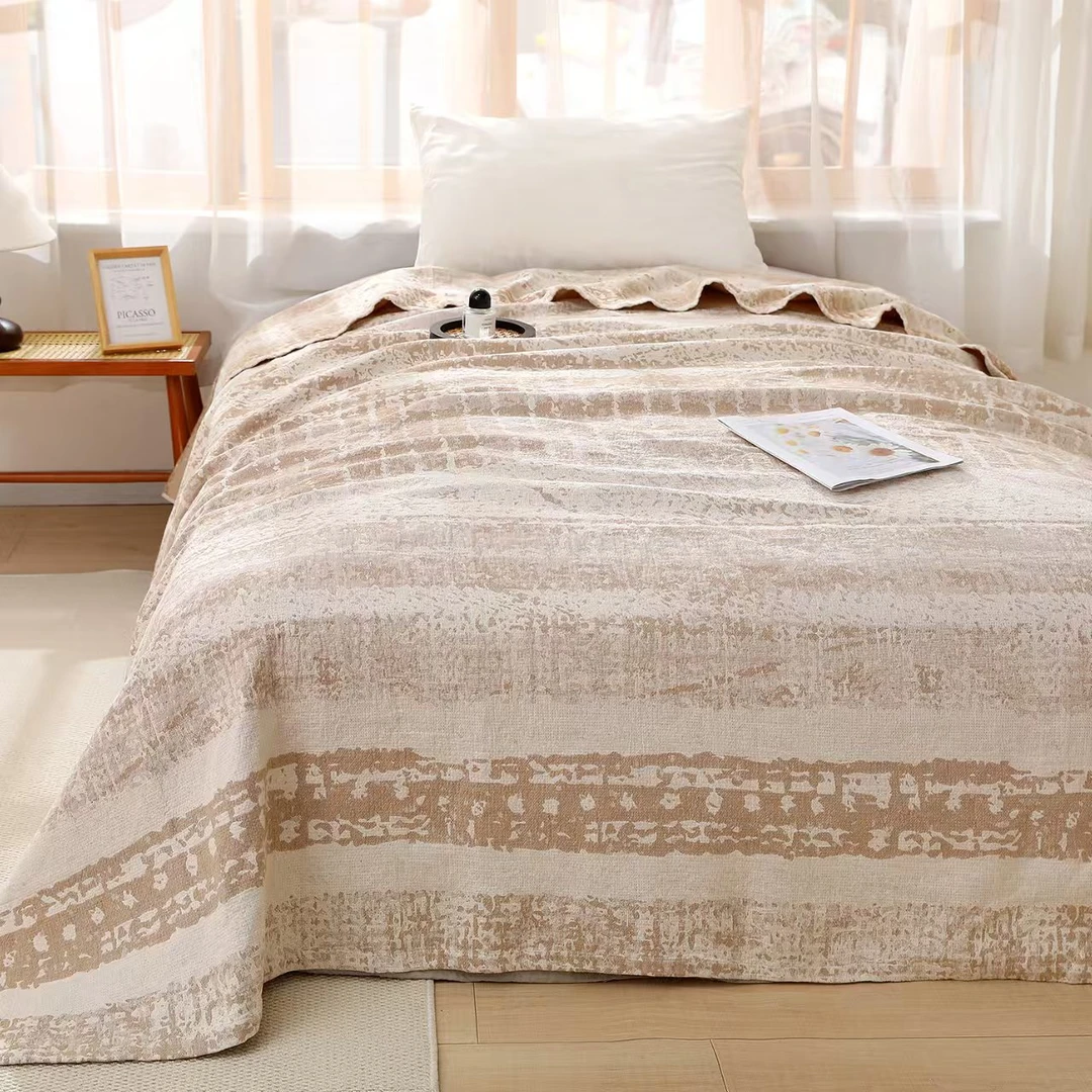 新款汉麻纯棉纱布色织提花四季通用纱布床盖（寻迹）