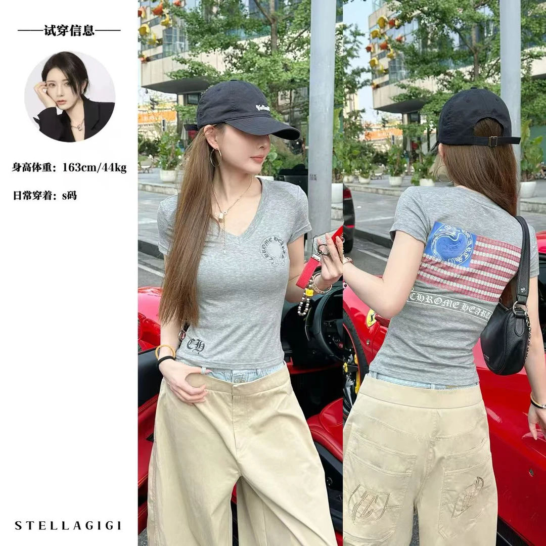 SG / 杨依姗 SS梵文字母印花V领修身显瘦短袖T恤T-20251104