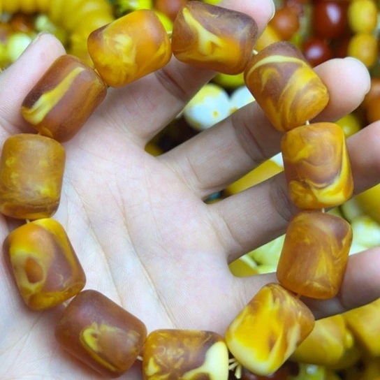 琥珀未镶嵌手链蜜蜡
