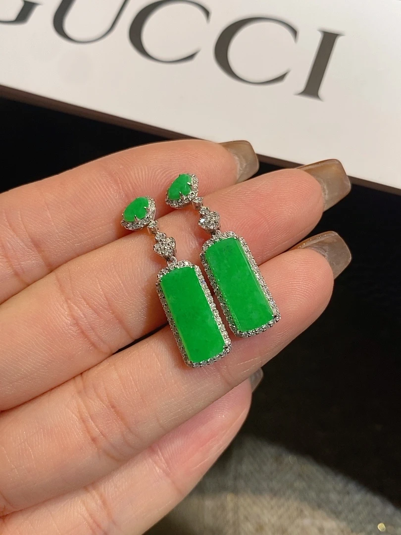 【拾玥珠宝】福利款阳绿无事牌耳坠 缅甸翡翠