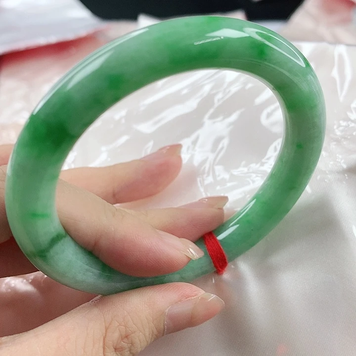 未镶嵌手镯翡翠，506