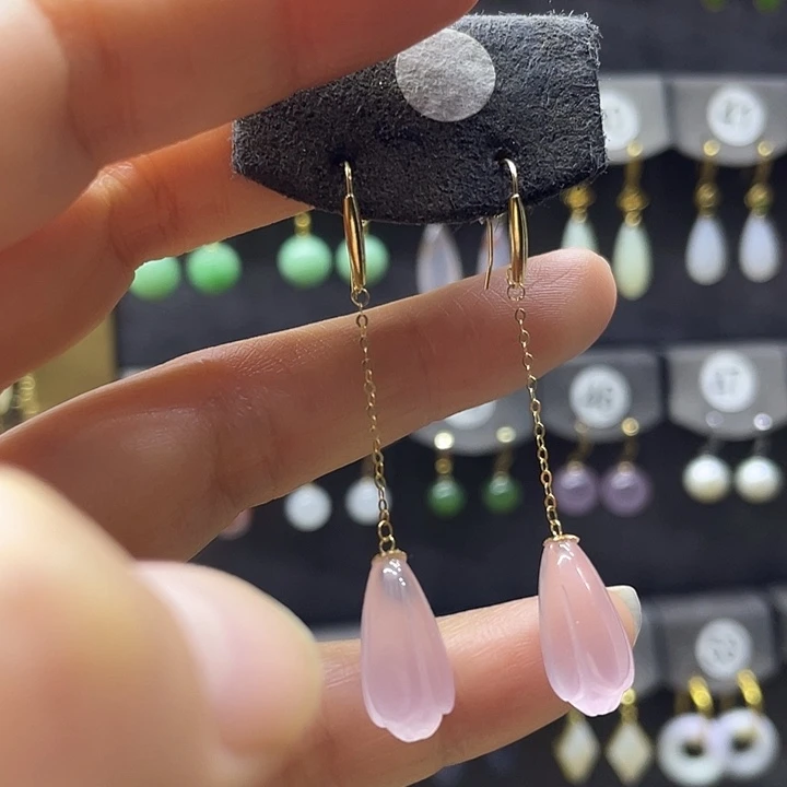 18K金镶嵌耳饰水晶