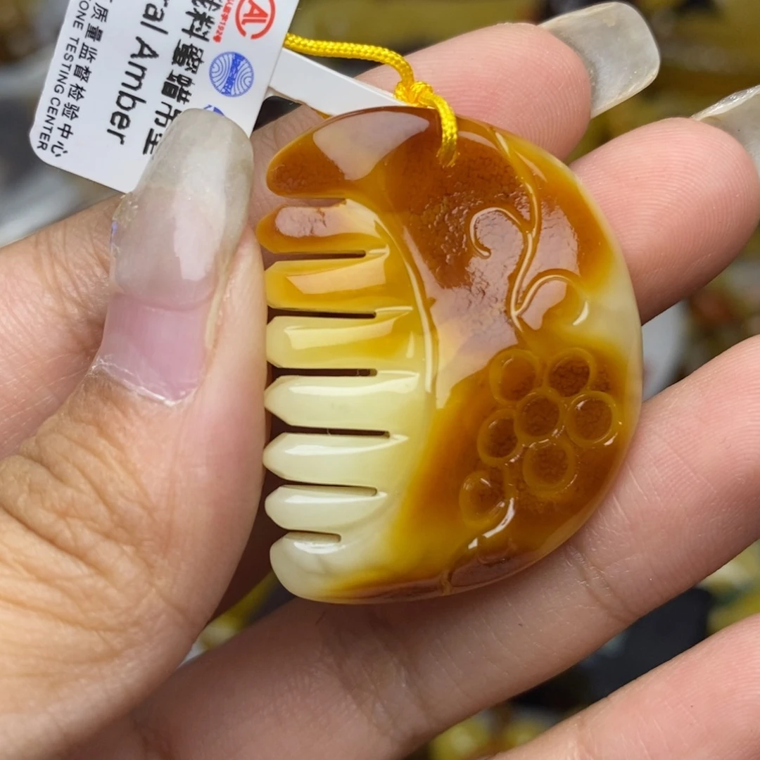 未镶嵌琥珀珠宝奇石