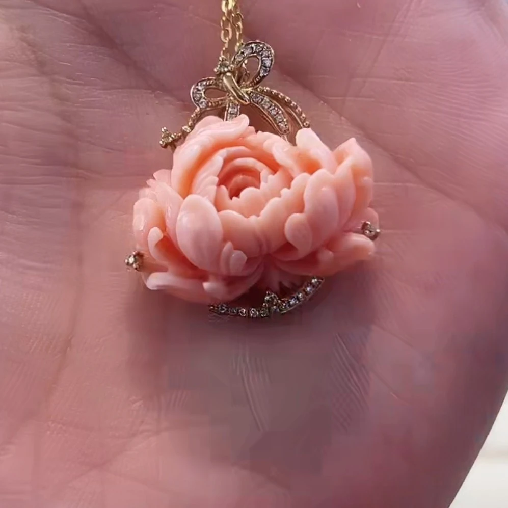 天然宝石红珊瑚吊坠