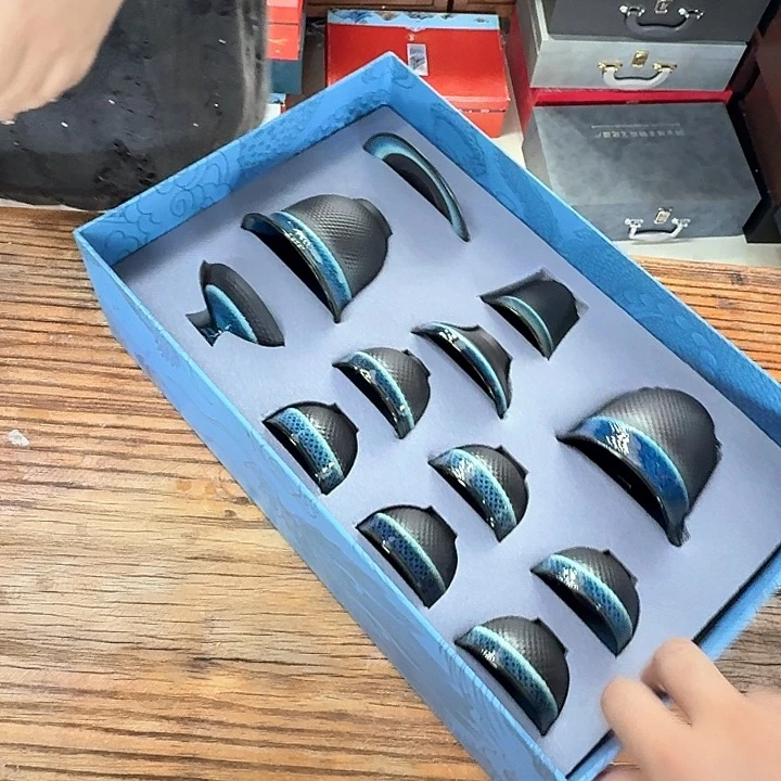 孤品茶具套装等。