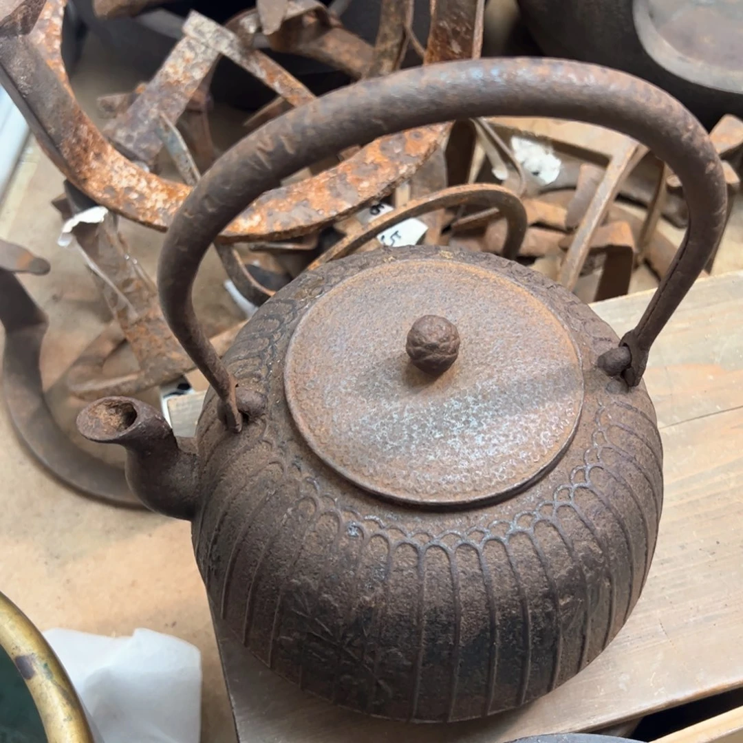 金*南部高荣堂铁壶水垢铁锈很多需要打理