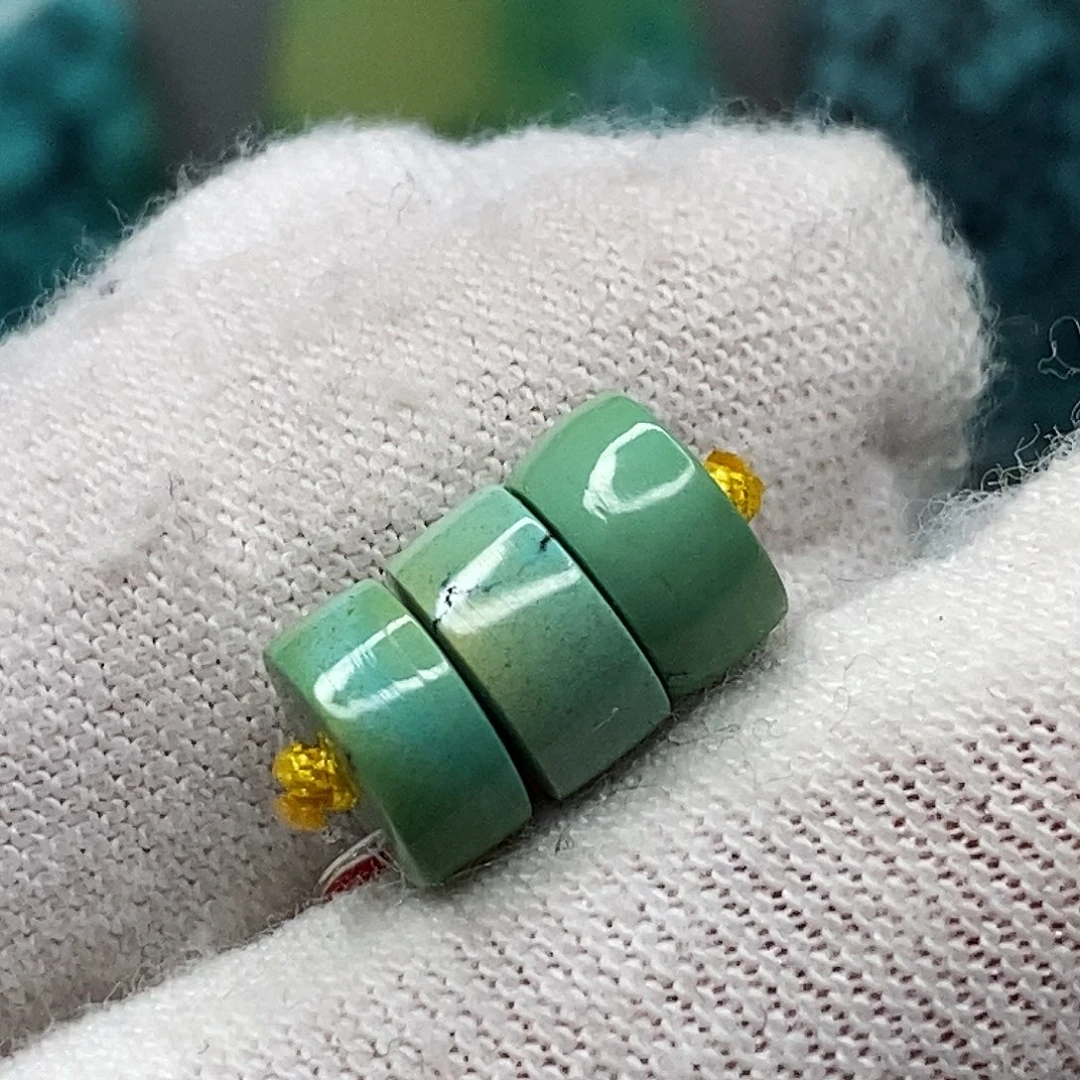 绿松石未镶嵌天然原矿 带武汉地大证书