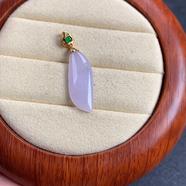 翡翠颈饰18K金镶嵌随行