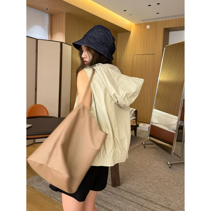 【ASHLEYASS】户外运动清凉拉链式时尚上衣连帽无袖马夹LSS240207S