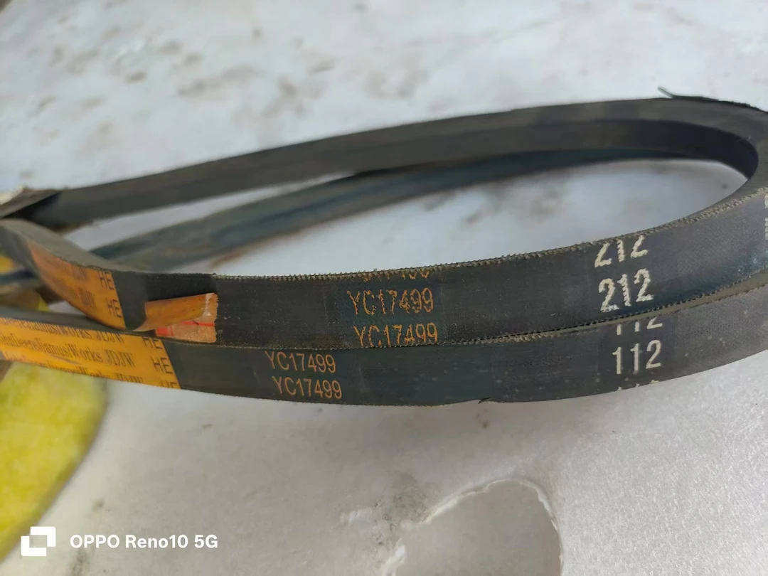 约翰迪尔C100/L50/L60/W70/Y215/Y110收割机液压泵支架皮带