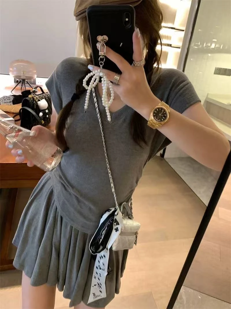 【欧若风】 Lei气质名媛时尚套装polo百褶显瘦夏季短裙套装H0205