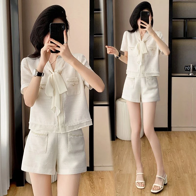 韩版小香风短袖两件套气质胖mm高档修身显瘦呢子上衣短裤大码套装