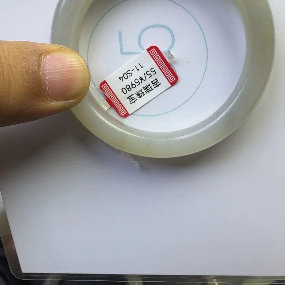 和田玉（糖玉）未镶嵌手镯