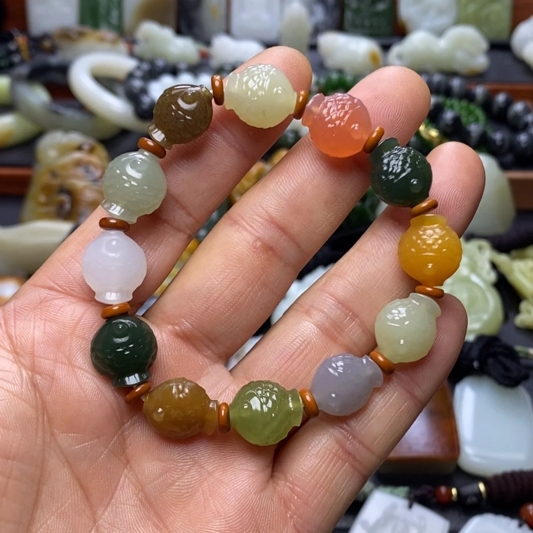 颈饰未镶嵌和田玉