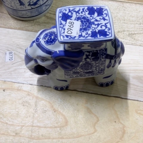 阿*C陶瓷制品有火裂处理