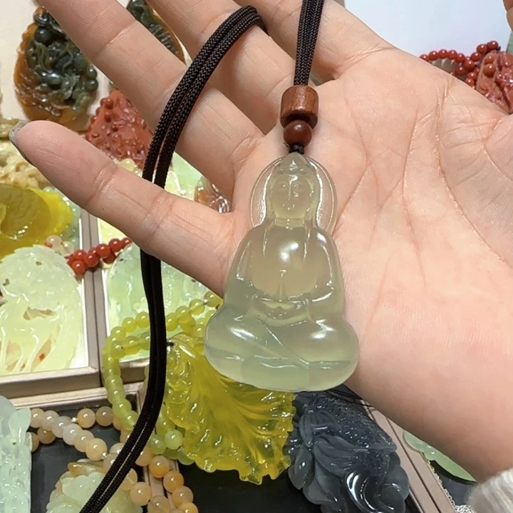 未镶嵌蛇纹石玉吊坠