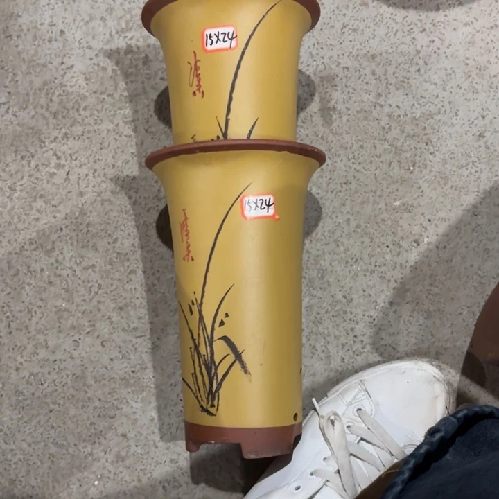 紫砂花盆紫砂的颜色