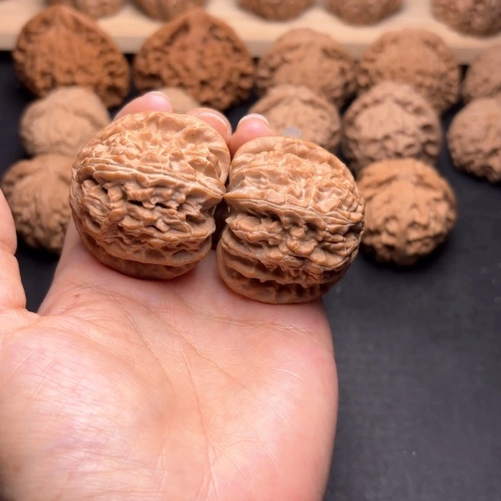 快***！文玩核桃把件41三角白克重43