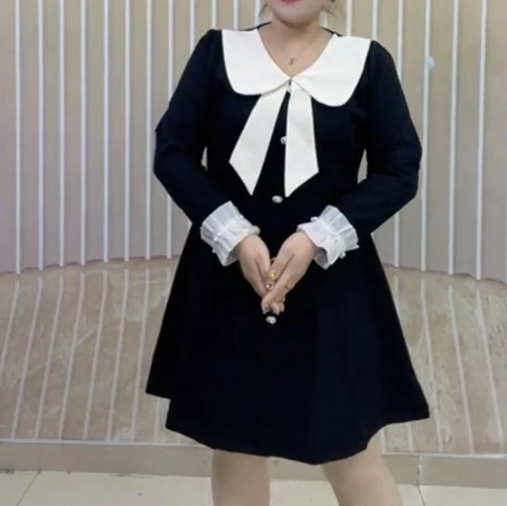 法式复古黑色大码胖mm连衣裙设计感小众小香风修身显瘦轻奢高级