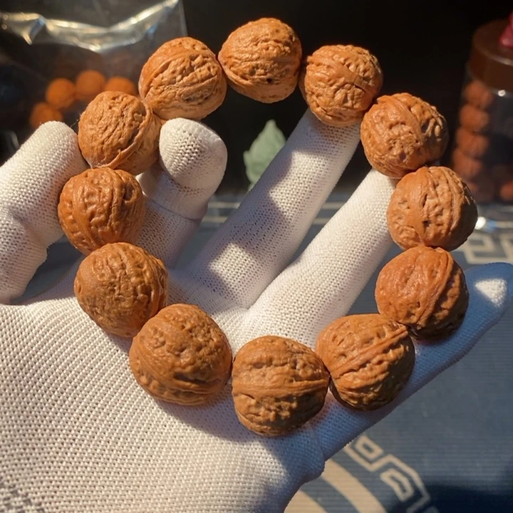 文玩核桃手串……3