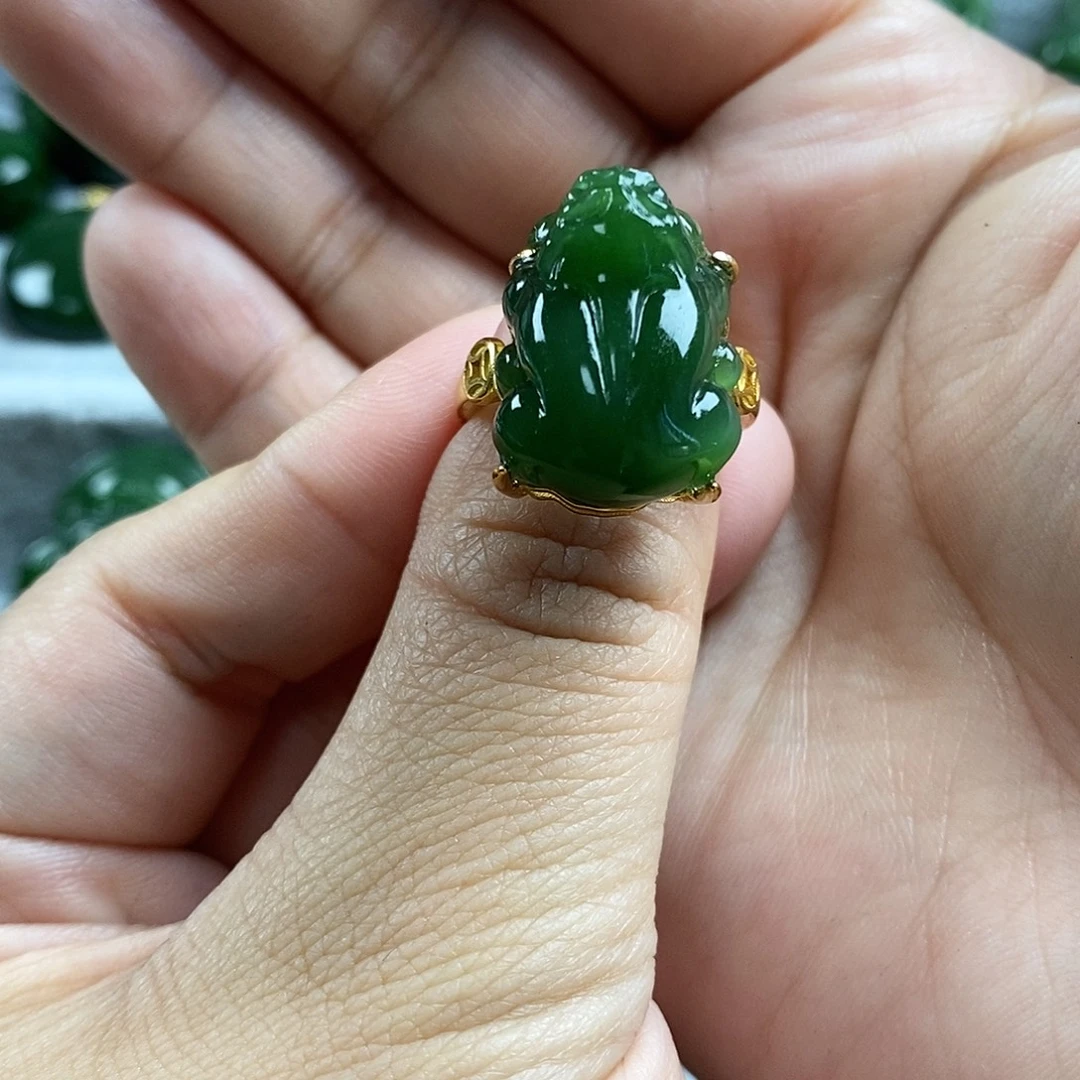 和田玉（碧玉）未镶嵌颈饰