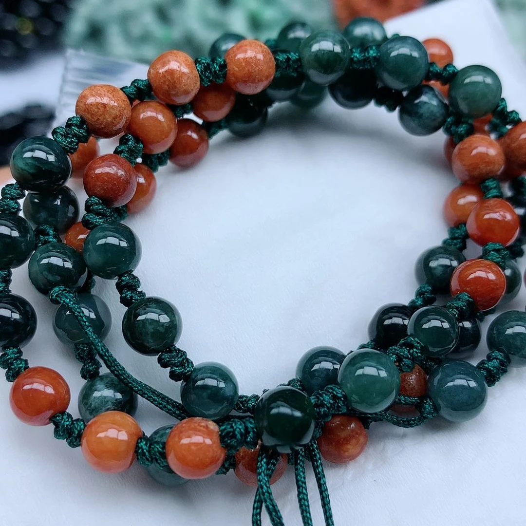 翡翠颈饰未镶嵌手串