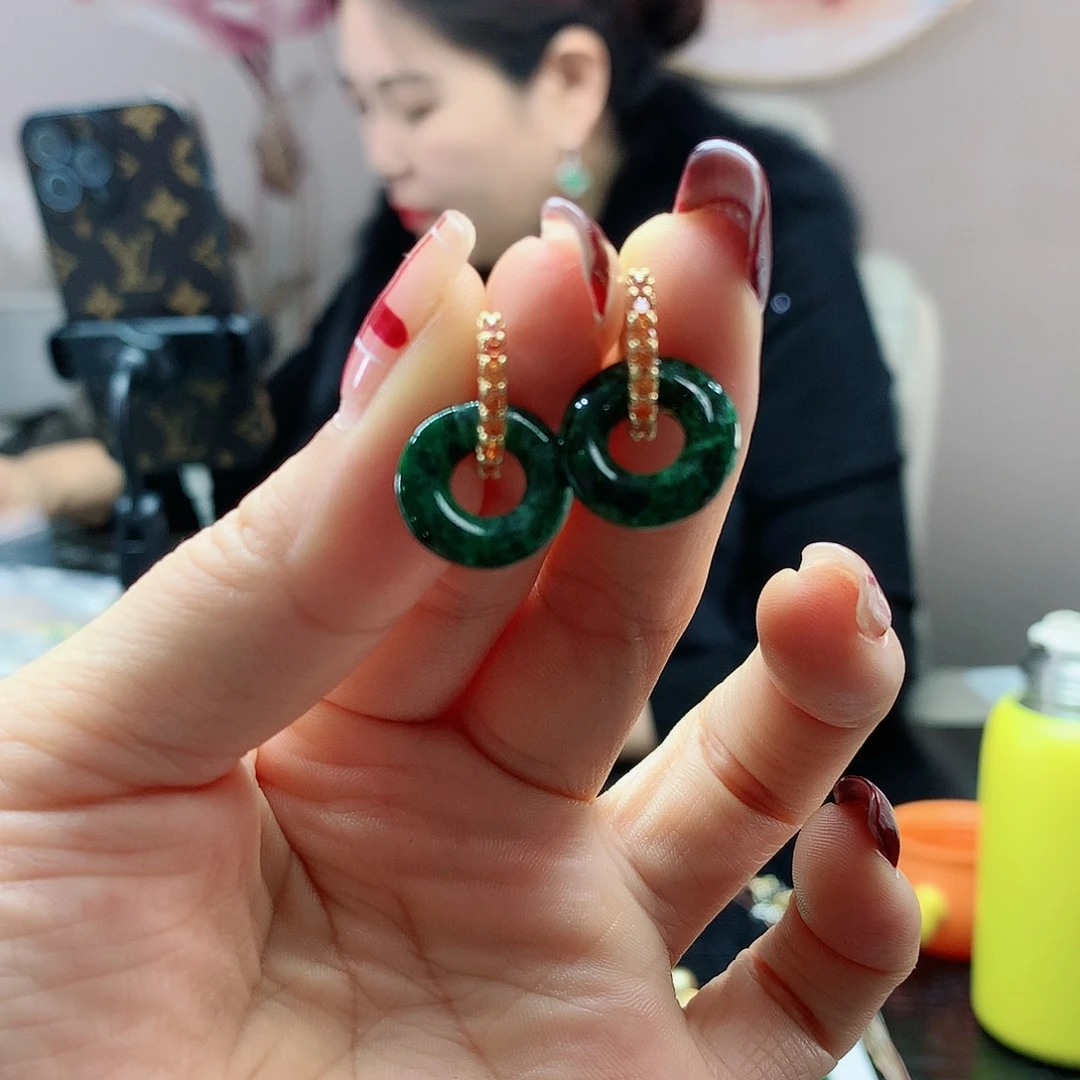 【闪购商品】翡翠耳饰未镶嵌，