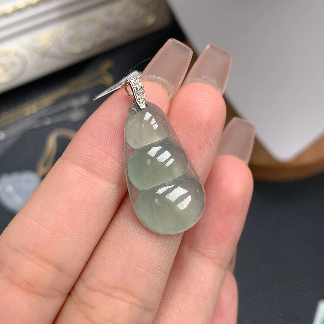 吊坠(不含链)18K金镶嵌翡翠