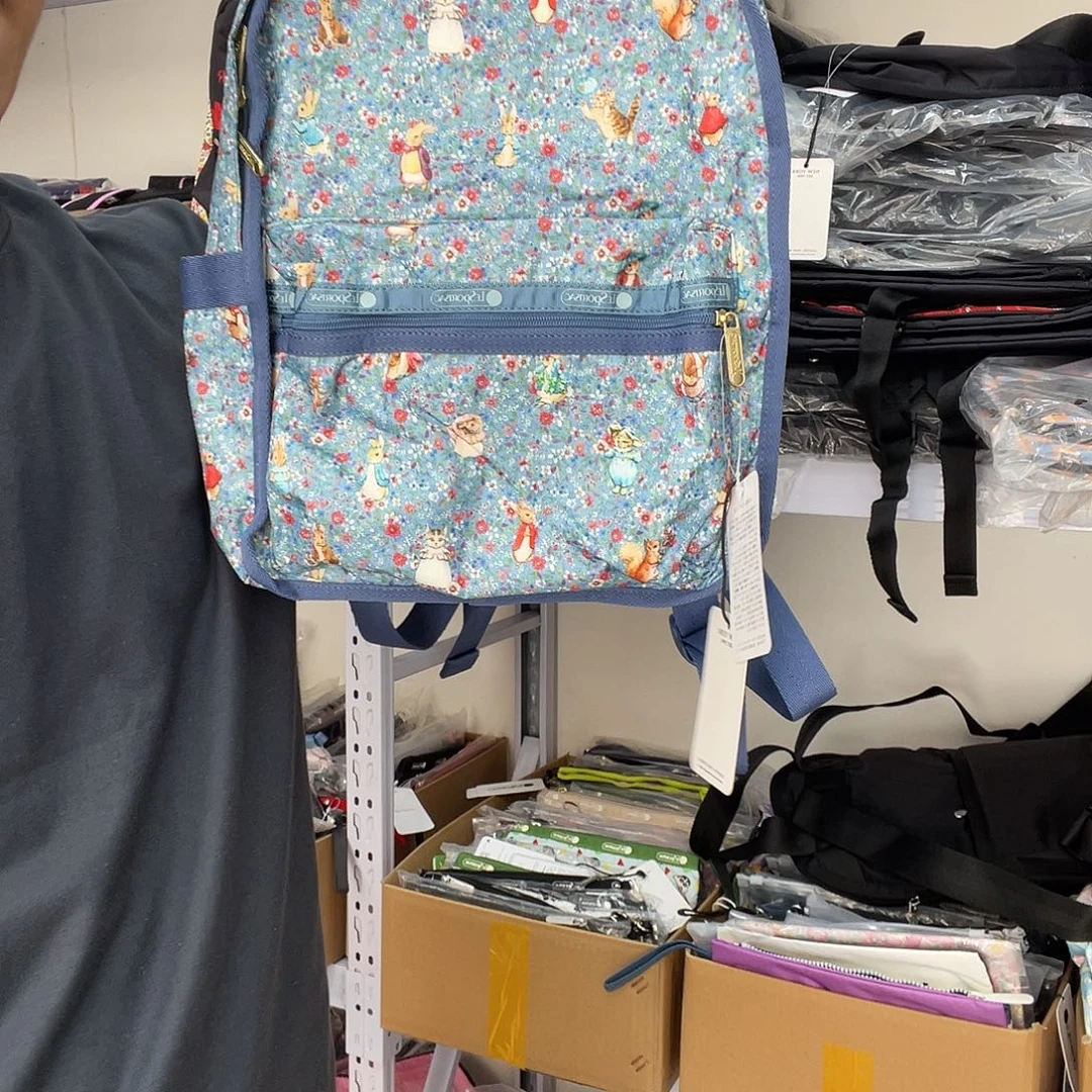 PU化妆包等产品和产品为