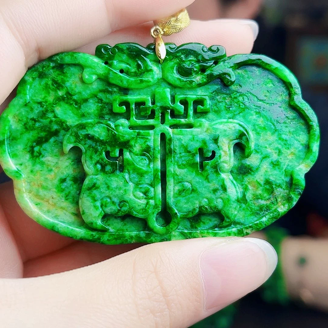 颈饰未镶嵌翡翠多样性