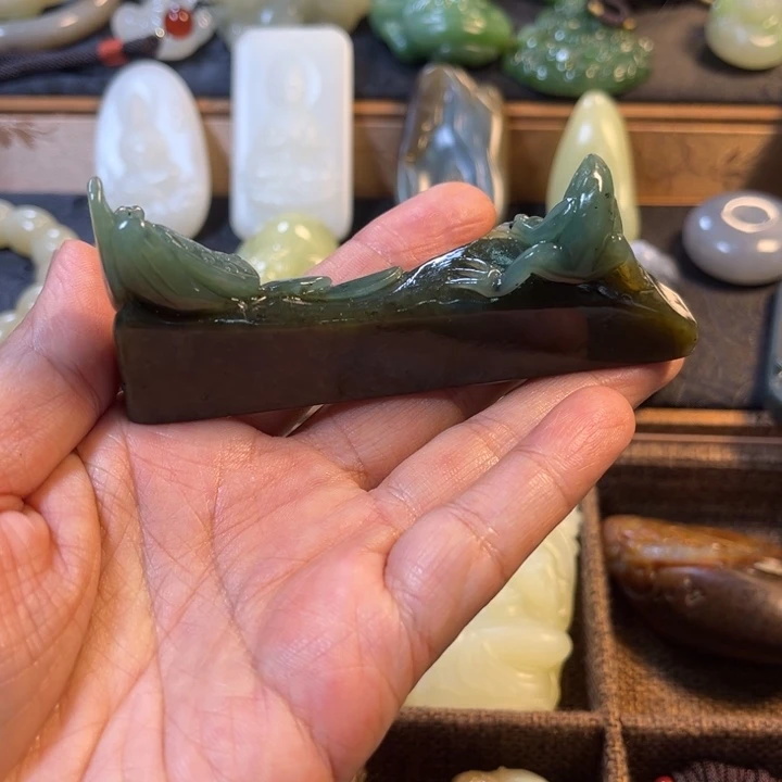 和田玉（碧玉）未镶嵌摆件