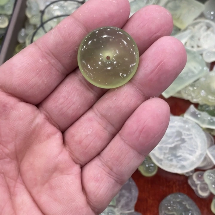 蛇纹石玉合金颈饰