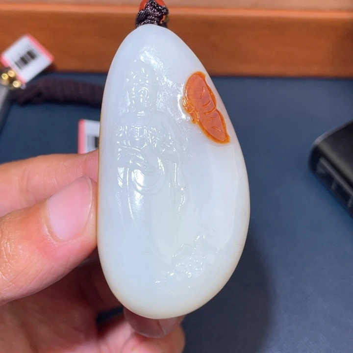 颈饰未镶嵌和田玉J