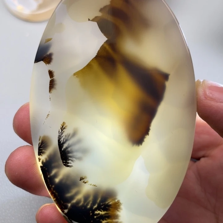 玛瑙/玉髓颈饰未镶嵌路*