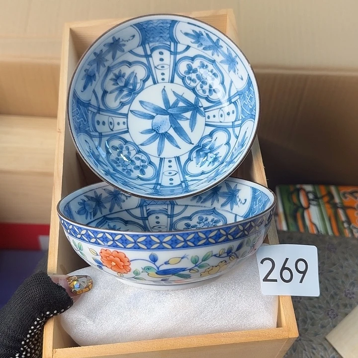 瓷片很好看的小碗