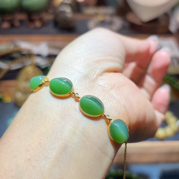 和田玉18K金镶嵌颈饰