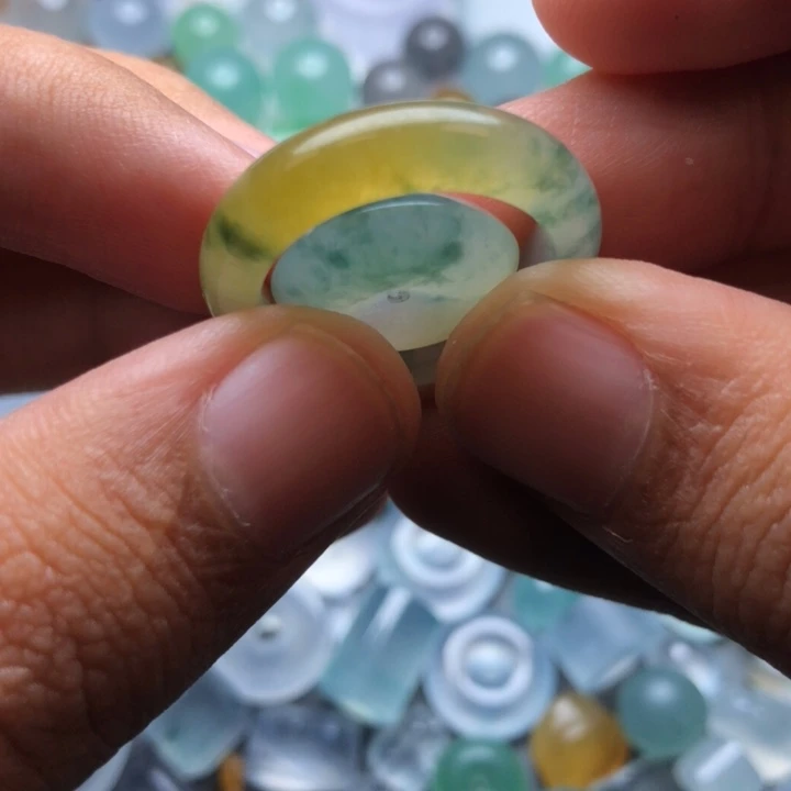 未镶嵌定制翡翠挂件