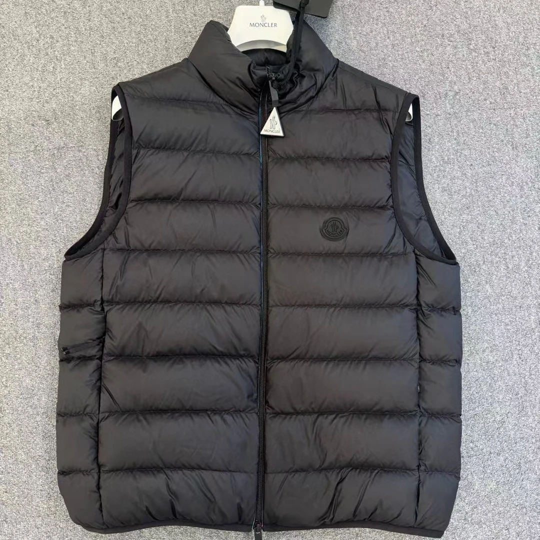 未使用 MONCLER 蒙口 25新款黑标logo薄款羽绒马甲 黑色
