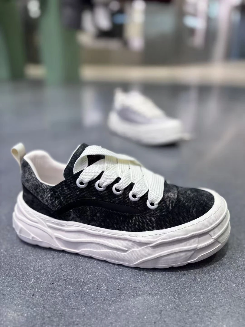 夏季板鞋休闲板鞋耐磨厚底滑板鞋韩版网面百搭潮流低帮溶解鞋