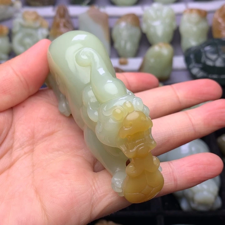 未镶嵌和田玉把件