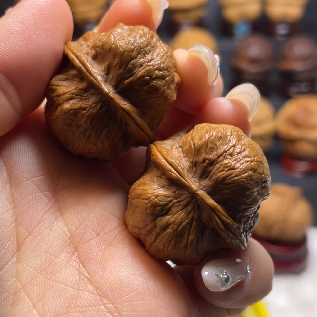 文玩核桃把件Y1小玉蟾32尺