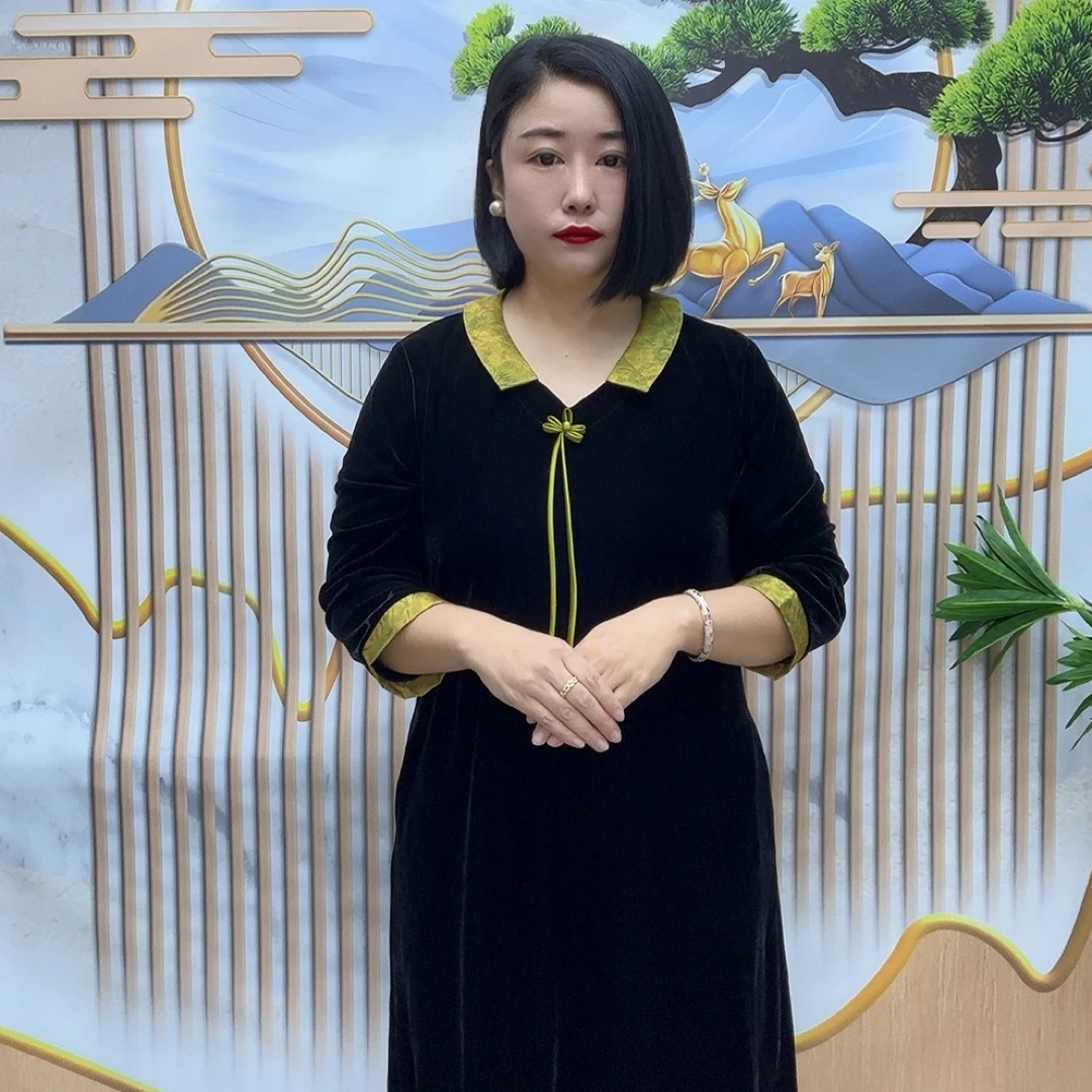 8612中老年秋季大码金丝绒娃娃领中长款国风妈妈连衣裙