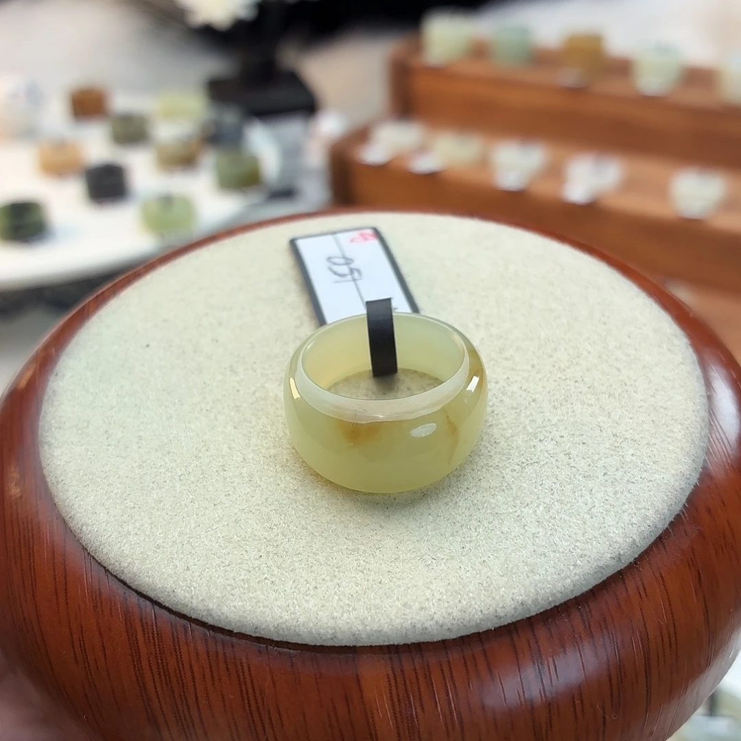 和田玉未镶嵌戒指i128飘糖馒头16.9mm港码13