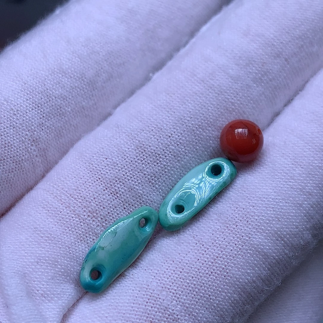 紫***依南红玛瑙未镶嵌珠宝奇石