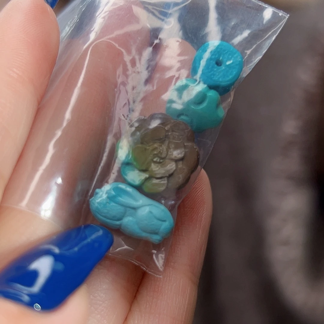 绿松石未镶嵌珠宝奇石