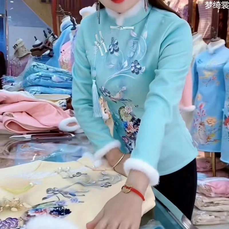 2025秋冬款中年妈妈加绒加厚碎花改良旗袍卫衣民族风纽扣短冬季