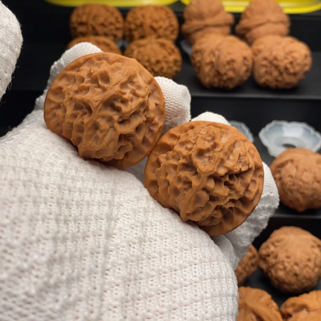 吊坠文玩核桃42野生龙鳞