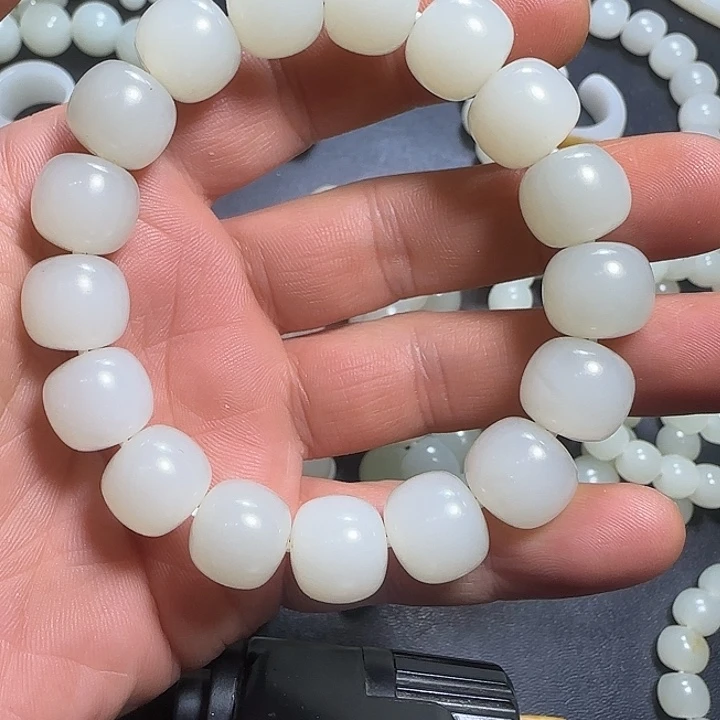 和田玉（子料）未镶嵌手链