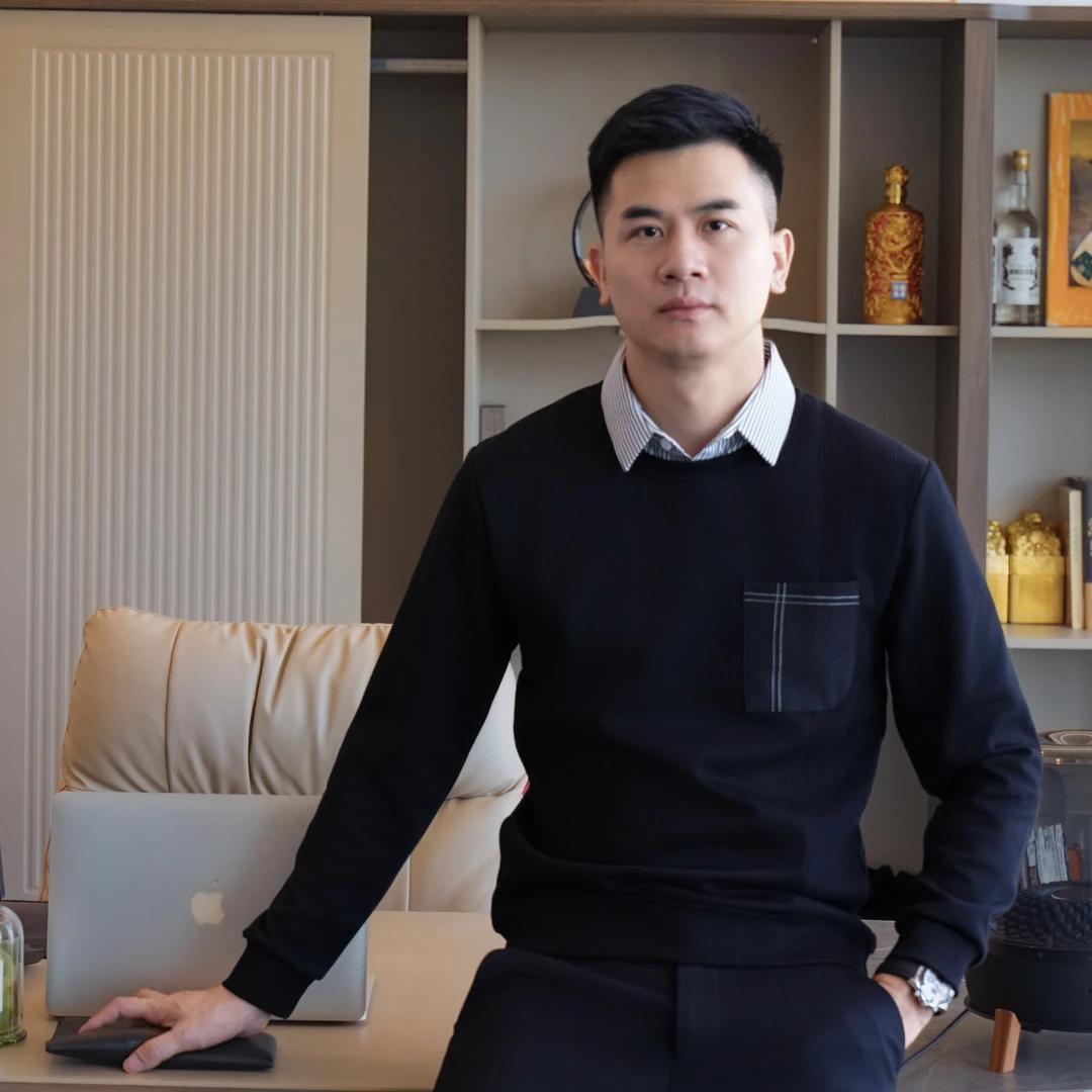【恒贝】秋季上衣长袖春秋打底修身衬衫领时尚男装卫衣假两件