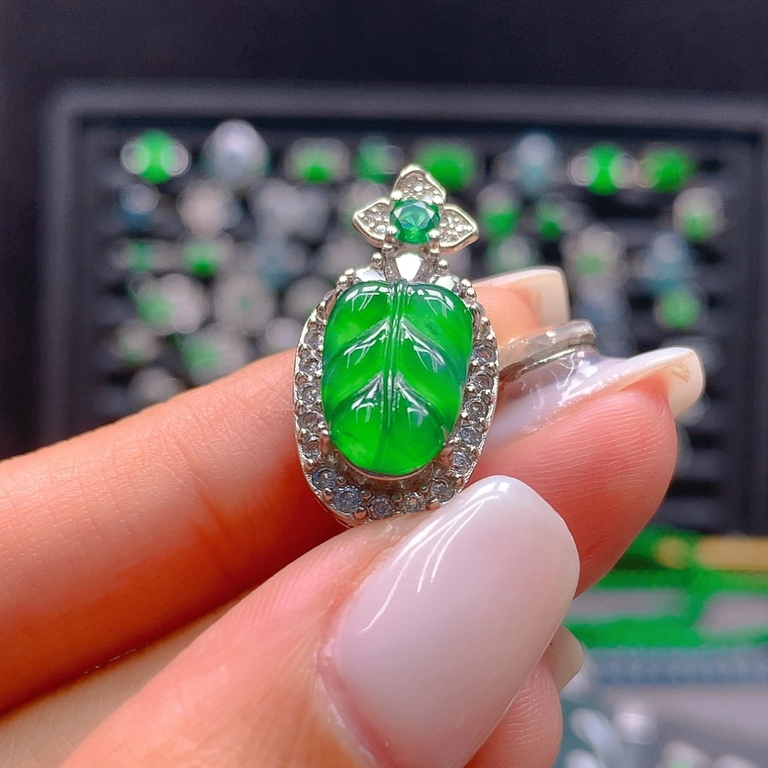 未镶嵌翡翠耳饰天然翡翠